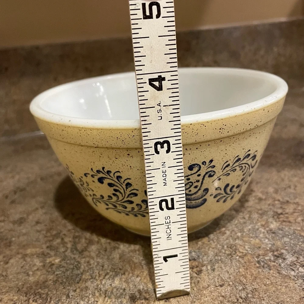 Vintage Pyrex Mixing Bowl 401 750 ml Homestead Tan Blue Floral Pattern